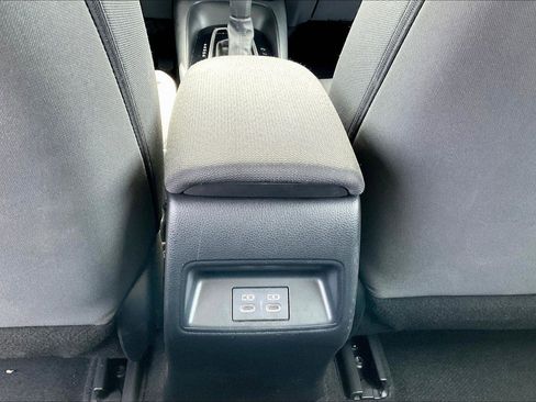 Used 2024 Toyota Corolla LE FWD image 33
