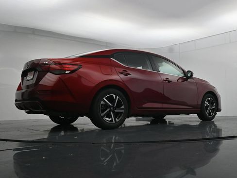 Used 2024 Nissan Sentra SV FWD image 37