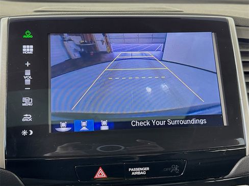 Used 2016 Honda Pilot Touring image 42