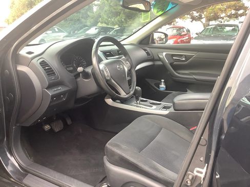 Used 2015 Nissan Altima 2.5 SV w/ Convenience Package FWD image 23
