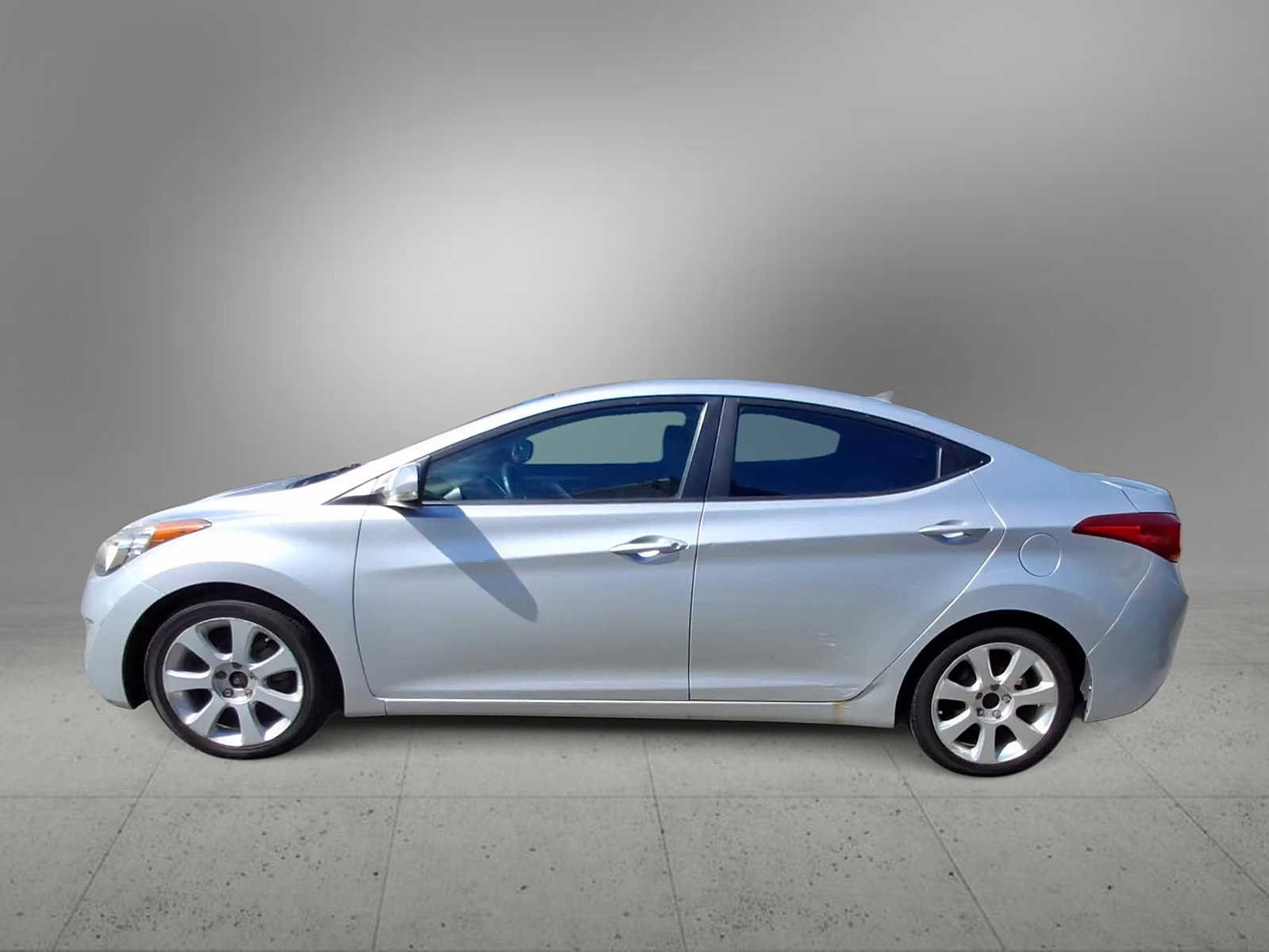 Used 2012 Hyundai Elantra Limited FWD image 5