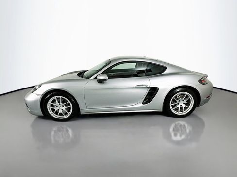 Used 2019 Porsche 718 Cayman RWD image 2
