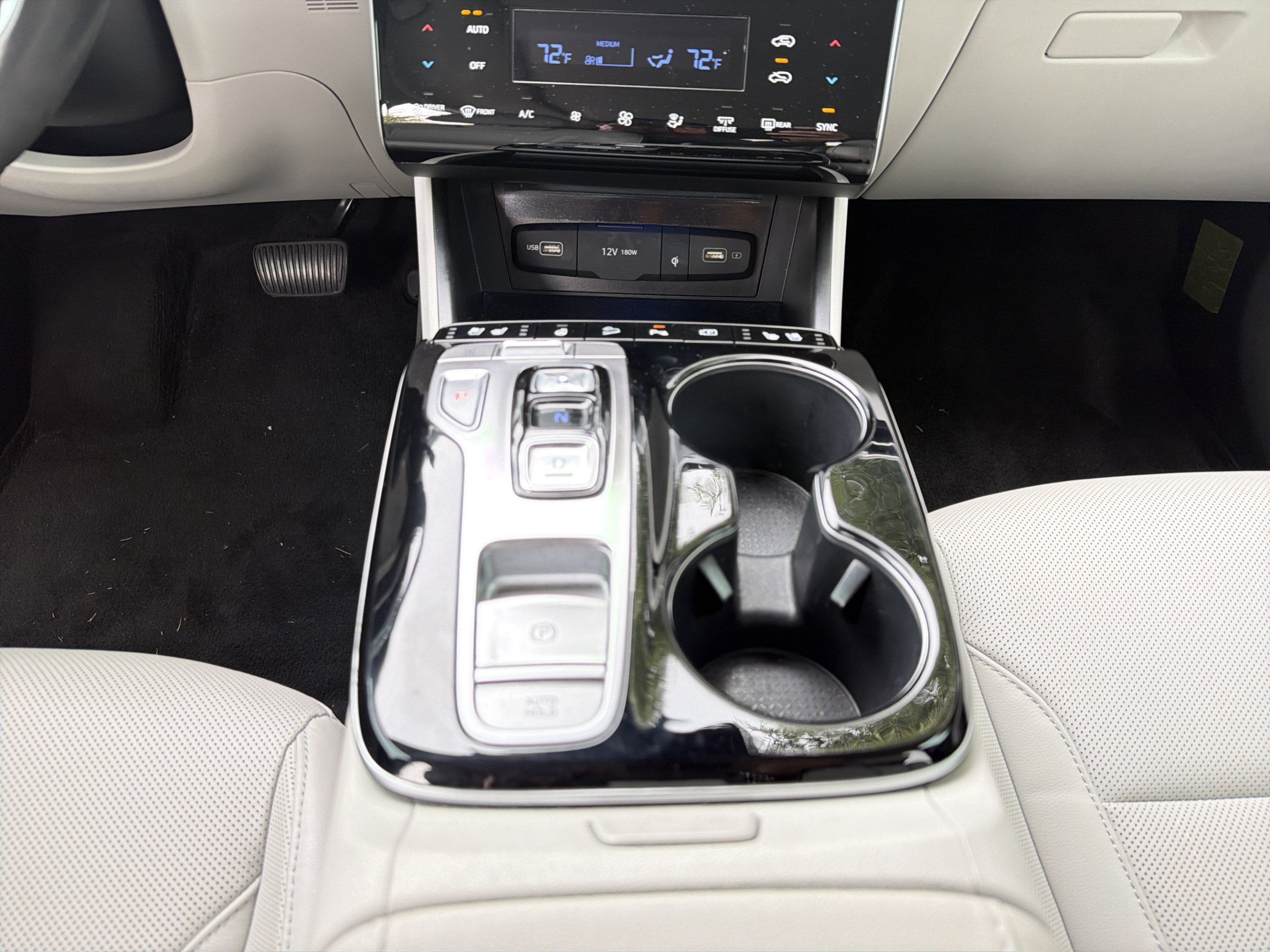 Certified 2022 Hyundai Tucson Limited w/ Cargo Package AWD/4WD image 11