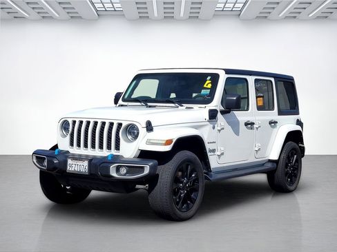 Used 2023 Jeep Wrangler Unlimited Sahara AWD/4WD image 8
