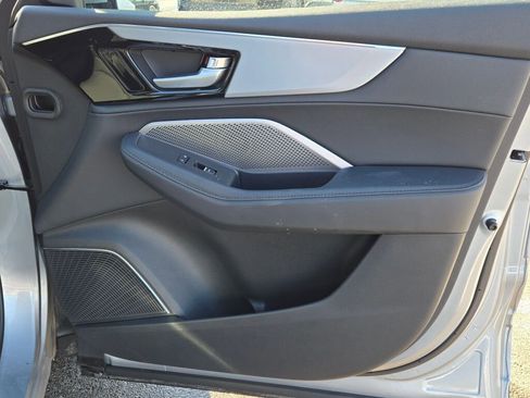 New 2026 Acura MDX SH-AWD image 10