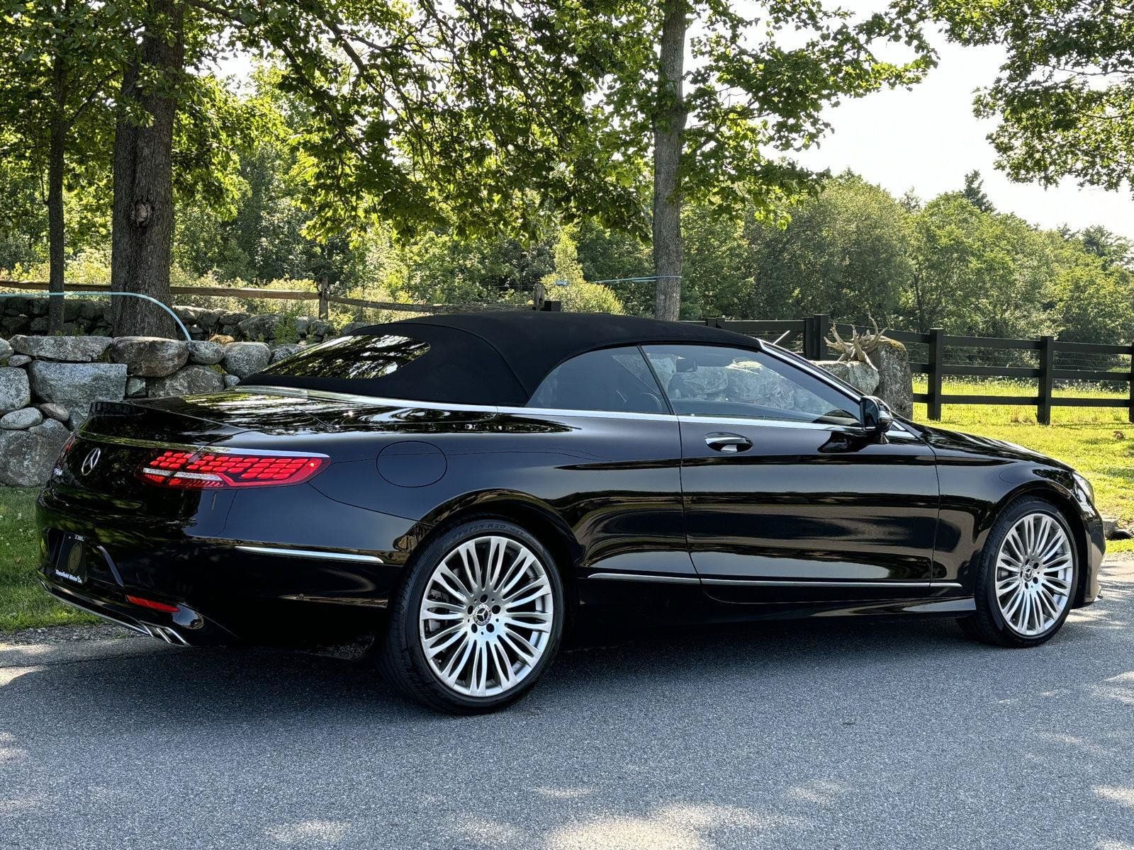Used 2019 Mercedes-Benz S 560 Cabriolet image 33
