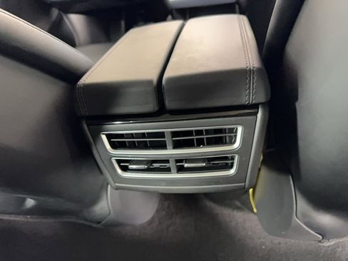 Used 2014 Tesla Model S 85 image 19