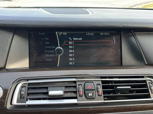 Used 2011 BMW ActiveHybrid 7 Li image 23