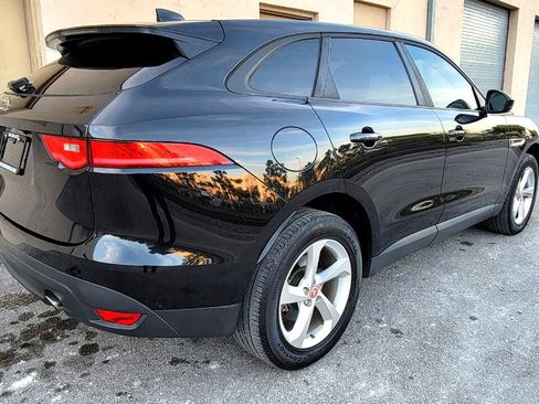 Used 2018 Jaguar F-PACE Premium image 9