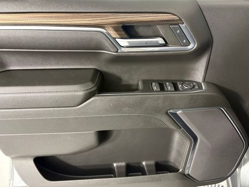 Used 2023 Chevrolet Silverado 1500 LT image 21