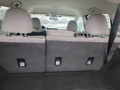 Used 2023 Subaru Outback Premium image 32