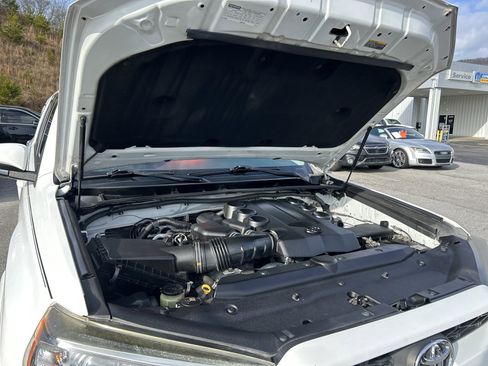 Used 2017 Toyota 4Runner SR5 image 55