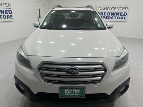 Used 2015 Subaru Outback 2.5i Premium AWD/4WD image 3