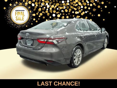Used 2024 Toyota Camry LE image 5