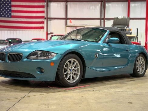Used 2005 BMW Z4 2.5i RWD image 18
