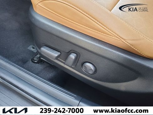 Used 2024 Kia Seltos SX w/ SX Sunroof Package image 19