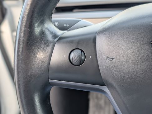 Used 2018 Tesla Model 3 Long Range image 18