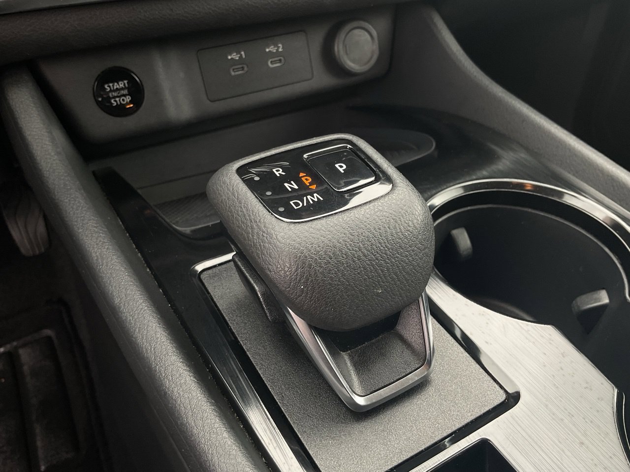 Used 2025 Nissan Rogue SV FWD image 27