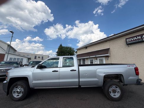 Used 2016 Chevrolet Silverado 2500 W/T AWD/4WD image 3