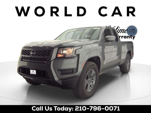 Used 2025 Nissan Frontier SV RWD image 4