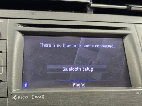 Used 2013 Toyota Prius Three w/ Solar Roof Pkg image 5