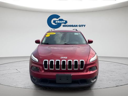 Used 2016 Jeep Cherokee Latitude AWD/4WD image 6