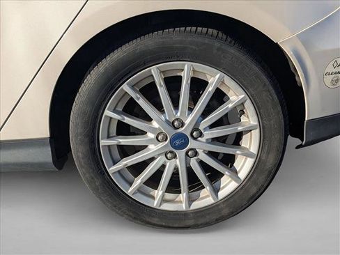 Used 2015 Ford Focus Electric Hatchback image 24