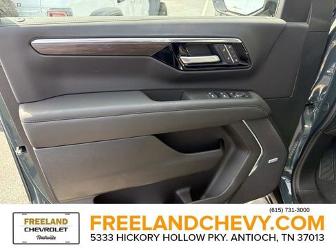 New 2026 Chevrolet Suburban Z71 w/ Z71 Off-Road Package AWD/4WD image 17