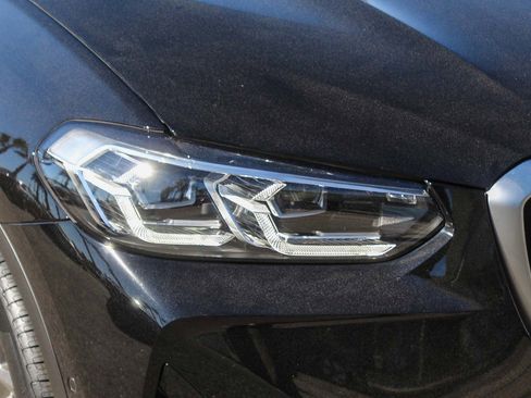 Used 2024 BMW X3 sDrive30i w/ Premium Package w/ZPA image 8