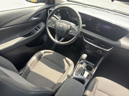 Used 2024 Buick Encore GX Preferred w/ Comfort Package FWD image 14