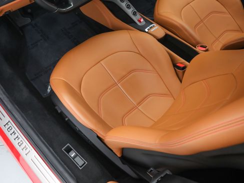 Certified 2019 Ferrari 488 GTB image 25