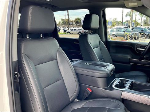 Used 2022 Chevrolet Silverado 2500 LTZ w/ Z71 Chrome Sport Edition image 7