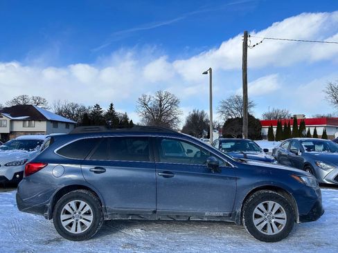 Used 2018 Subaru Outback 2.5i Premium image 1