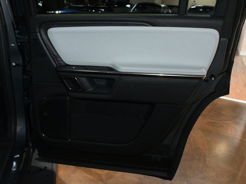Used 2023 Rivian R1S Launch Edition AWD/4WD image 46