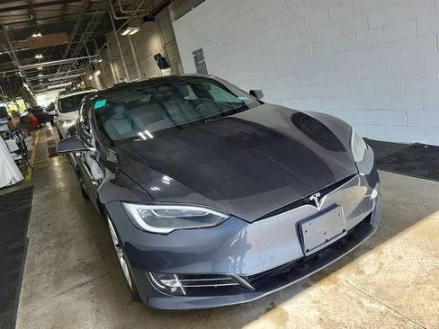 Used 2017 Tesla Model S 75D AWD/4WD image 3