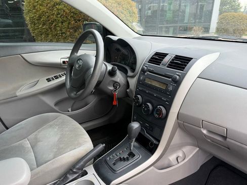 Used 2009 Toyota Corolla LE image 24