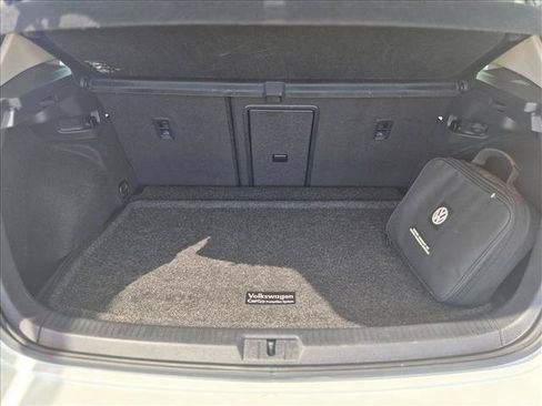 Used 2019 Volkswagen Golf SE FWD image 6