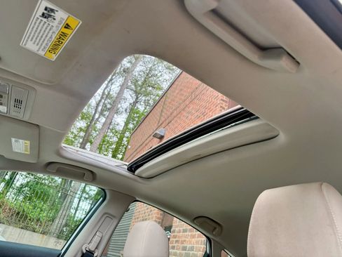 Used 2018 Honda Civic EX image 18