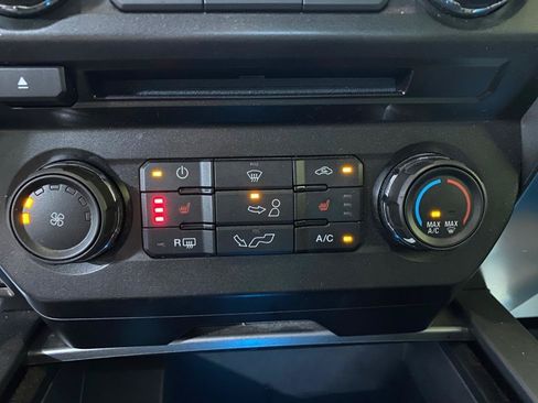 Used 2018 Ford F150 XLT w/ Equipment Group 302A Luxury AWD/4WD image 16