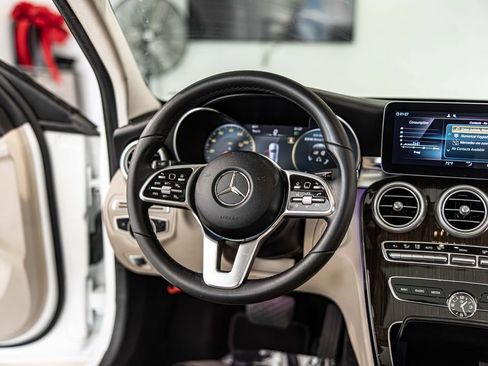 Used 2021 Mercedes-Benz C 300 Sedan image 37