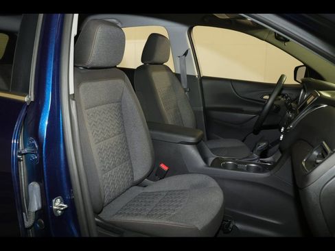 Used 2023 Chevrolet Equinox LT image 28