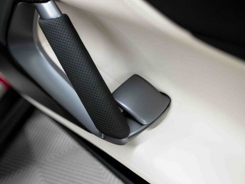 Used 2018 Ferrari 812 Superfast RWD image 82