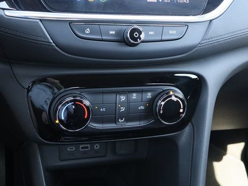 Certified 2023 Buick Encore GX Preferred FWD image 17