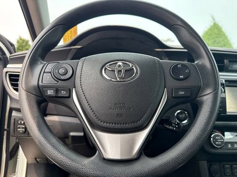 Used 2016 Toyota Corolla LE Premium FWD image 7