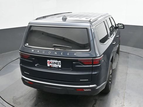 Used 2022 Jeep Wagoneer Series III image 38