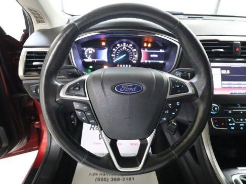 Used 2016 Ford Fusion SE w/ Equipment Group 202A FWD image 17