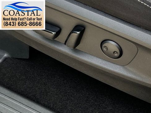 Certified 2025 Nissan Pathfinder SV FWD image 8