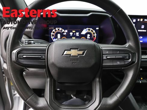 Used 2024 Chevrolet Colorado W/T RWD image 10