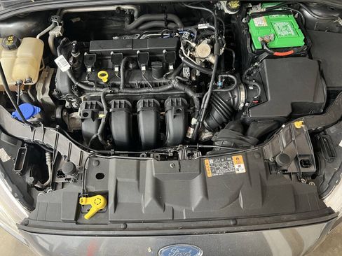 Used 2014 Ford Fiesta Titanium FWD image 24