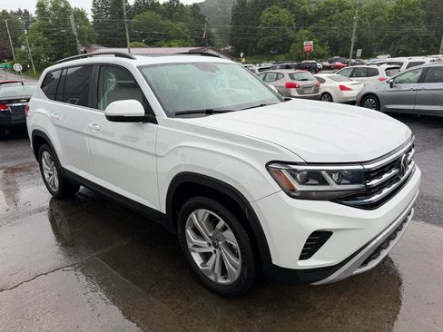 Used 2021 Volkswagen Atlas SE w/ Panoramic Sunroof Package AWD/4WD image 3